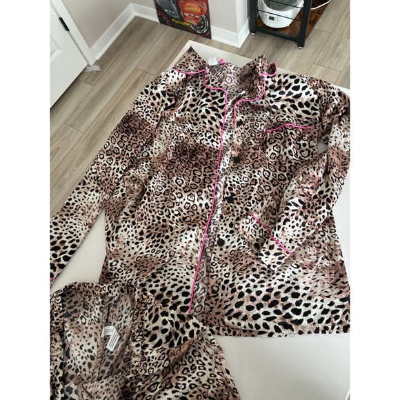 Linea Donatella Leopard Print Pajama Set Top Pants Pink Trim Women's M - Picture 6 of 7